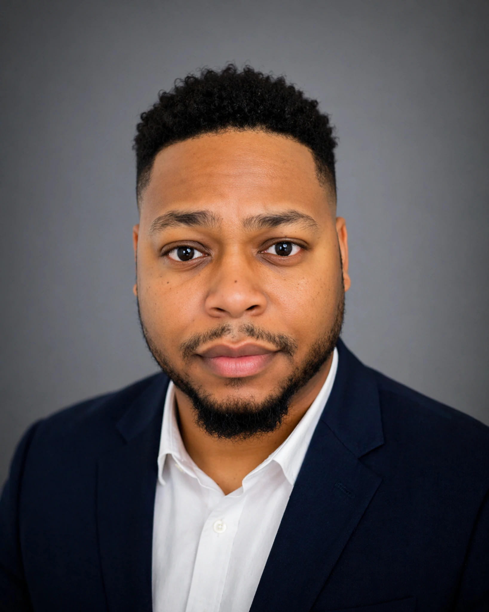 Zo, Senior Food Truck Booking Agent for Burger Bus